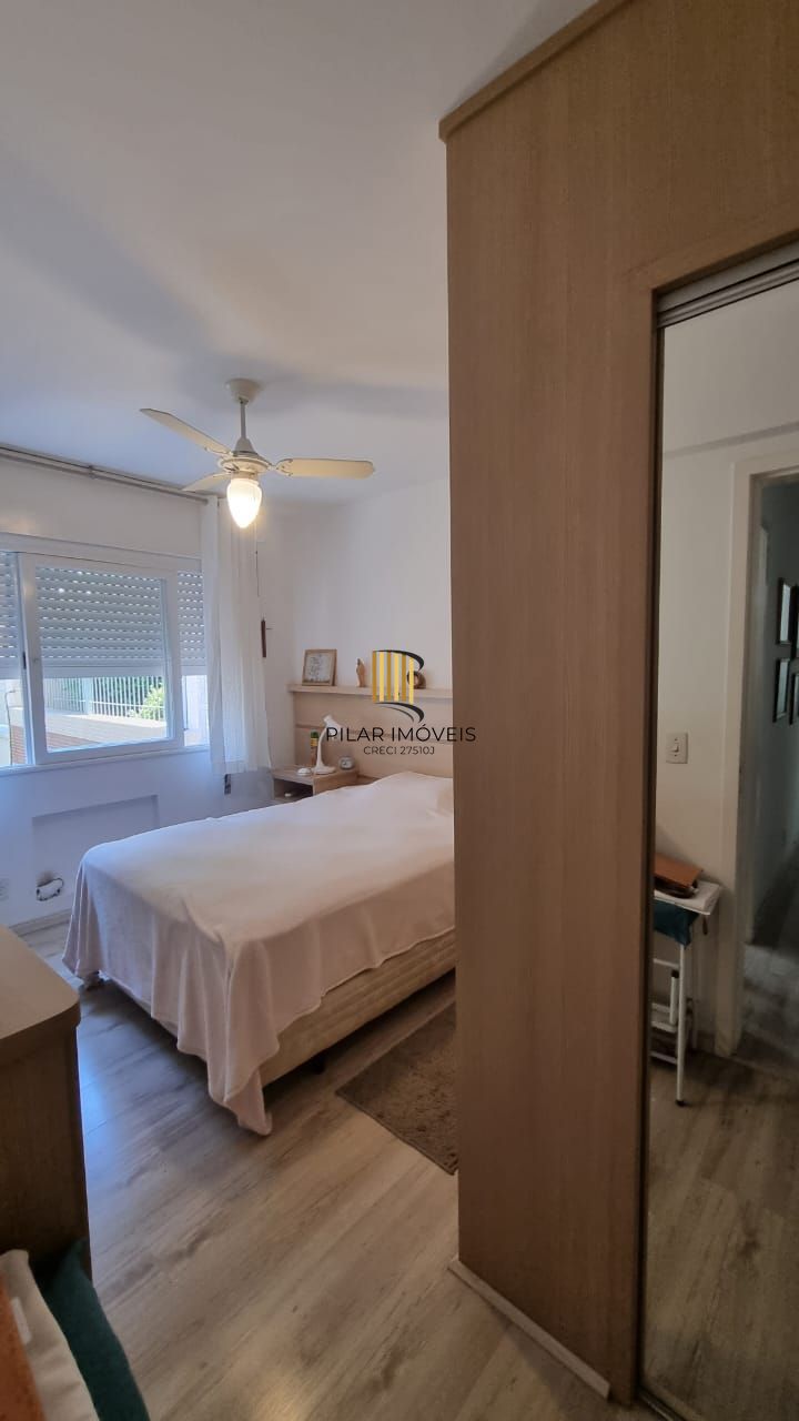 Apartamento 02 dormitórios a venda, térreo, com uma vaga de estacionamento no Bairro Auxiliadora