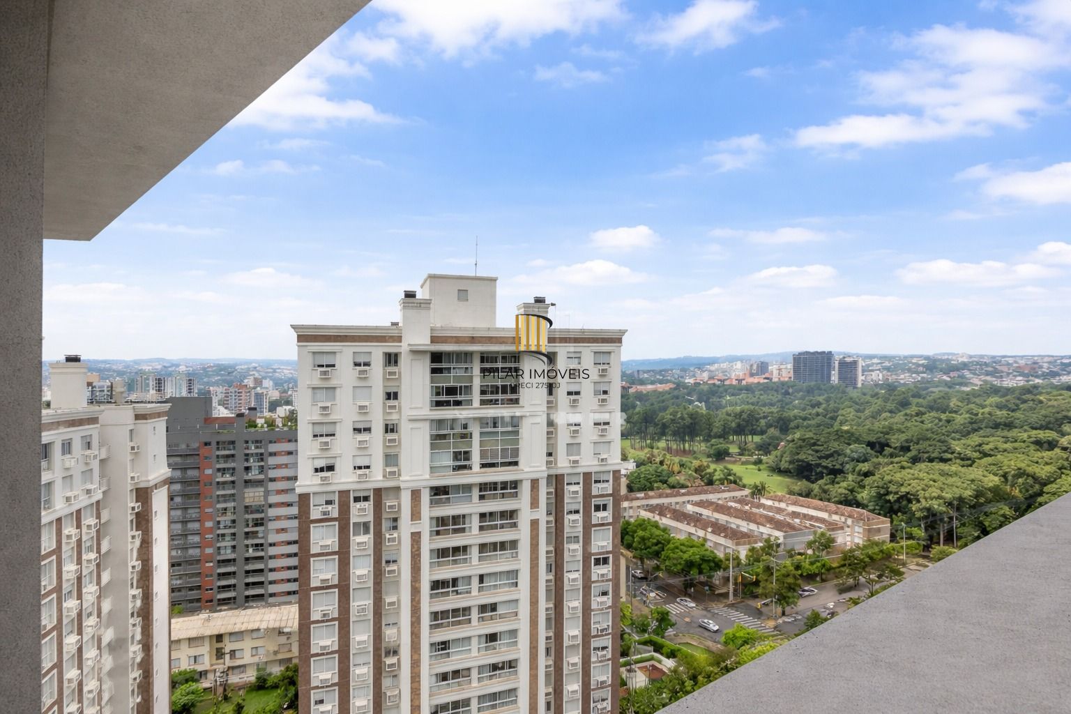 Apartamento maravilhoso, duas vagas individuais, infra de clube, próximo ao Iguatemi, Bairro Boa Vista