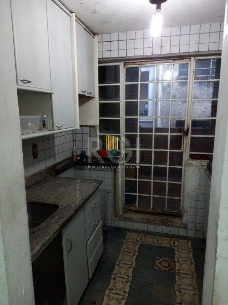 Casa para Venda - 200m², 2 dormitórios, 1 vaga - Moinhos de Vento