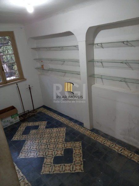 Casa para Venda - 200m², 2 dormitórios, 1 vaga - Moinhos de Vento