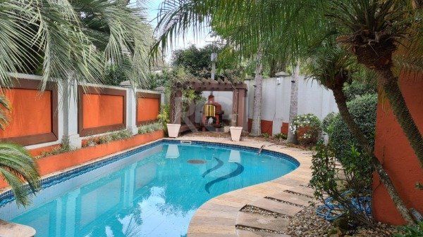 Casa Condominio para Venda - 420m², 4 dormitórios, sendo 4 suites, 2 vagas - Três Figueiras