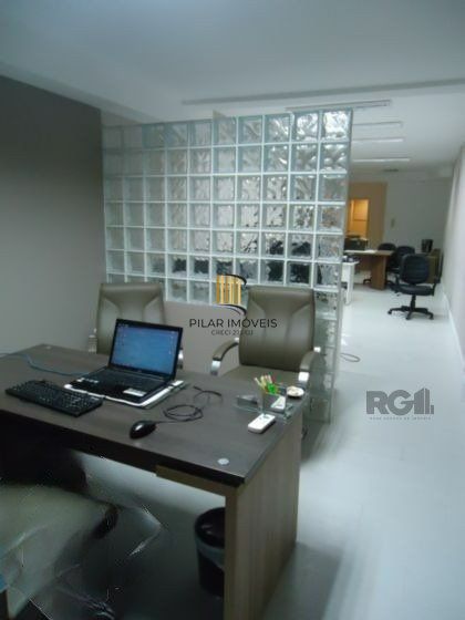 Sala à Venda no Centro Profissional Felipe 1, Porto Alegre RS 
