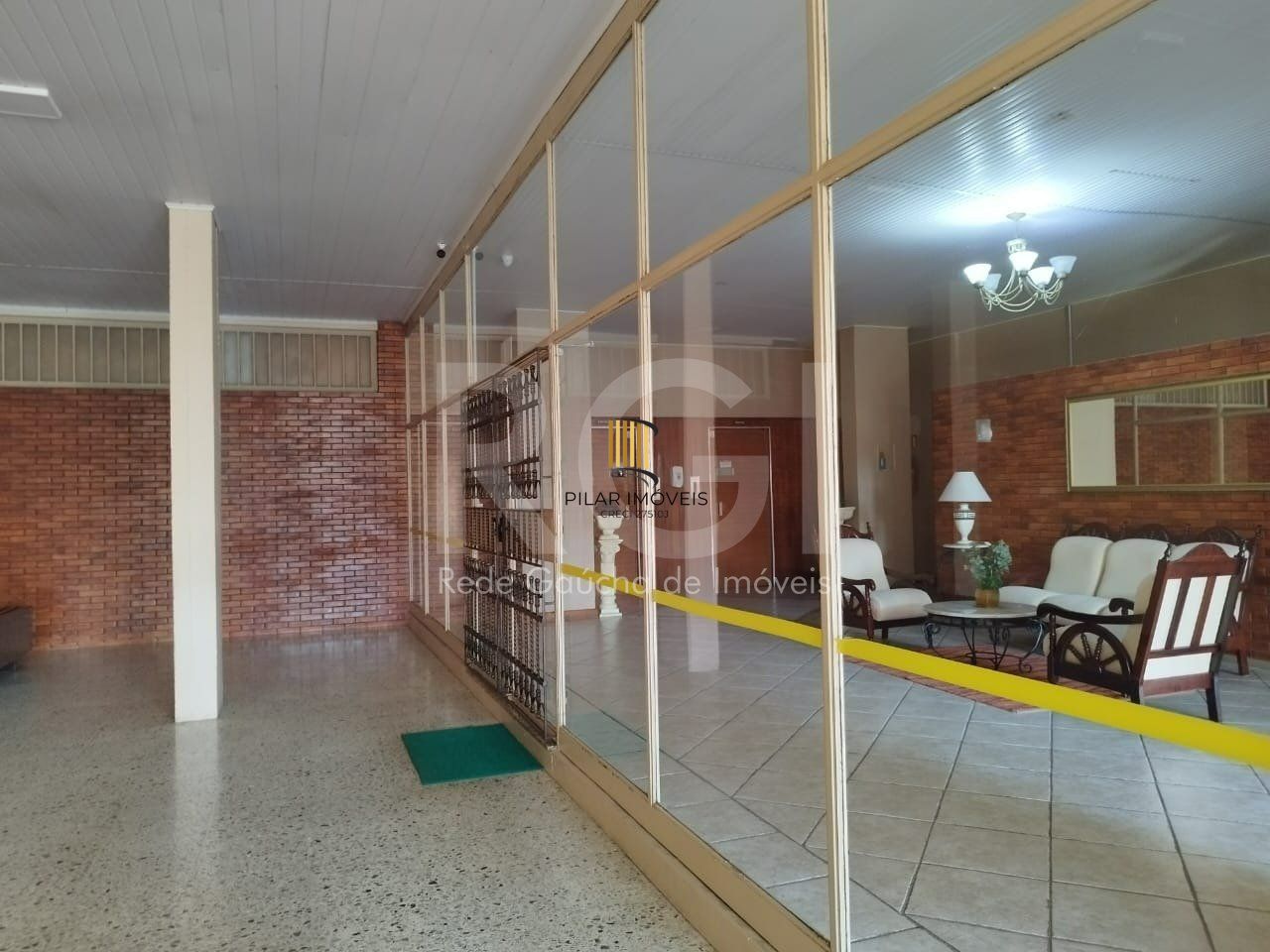 Apartamento 2 quartos com garagem no Menino Deus!