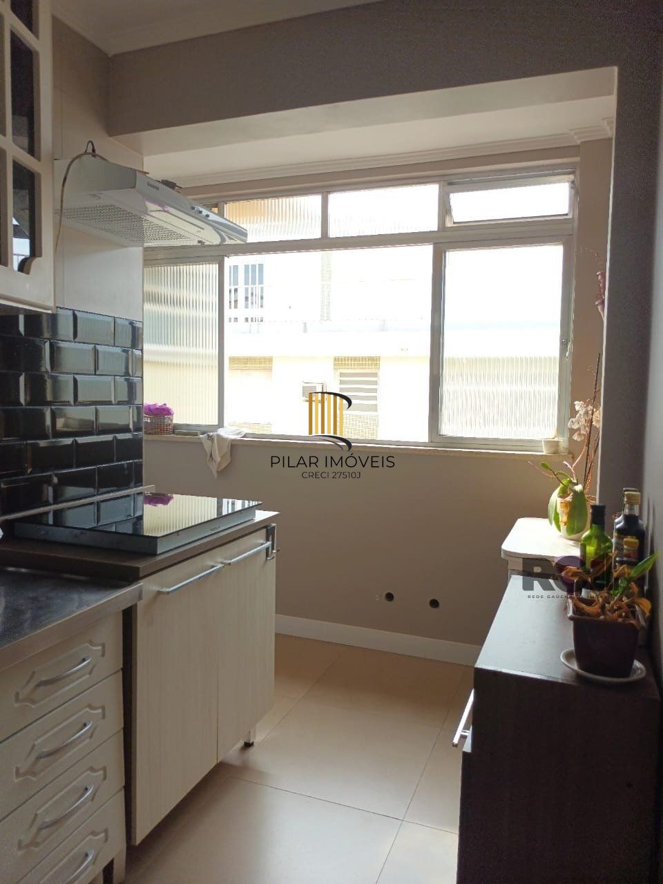 Apartamento 2 quartos, garagem semi mobiliado!