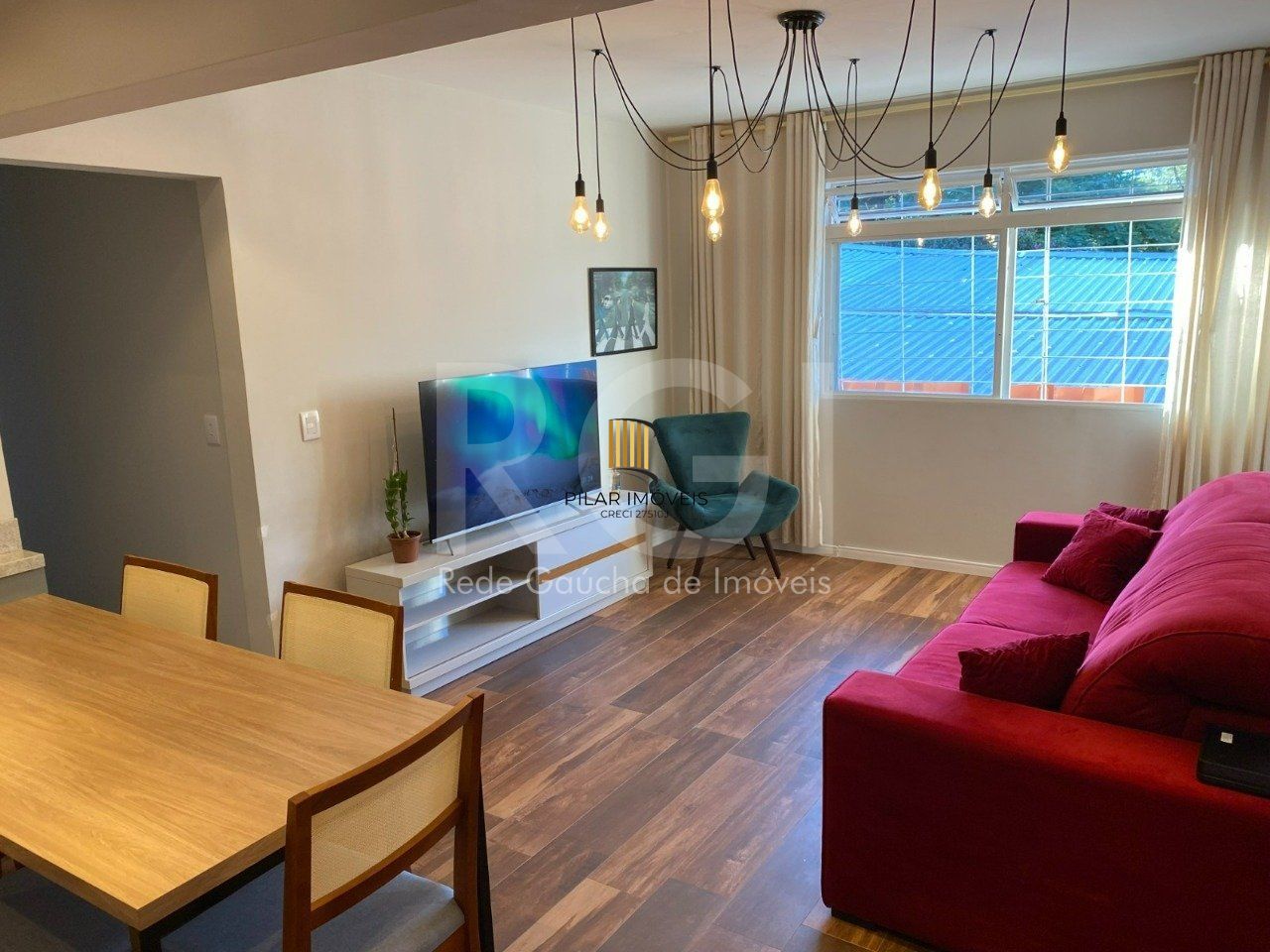 Apartamento 2 quartos com garagem no Menino Deus!