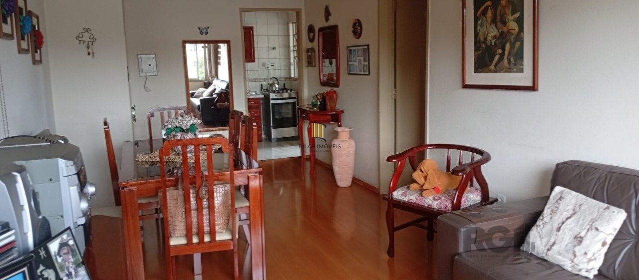 Apartamento de 02 dormitórios, de frente com elevador bairro Partenon- Porto Alegre