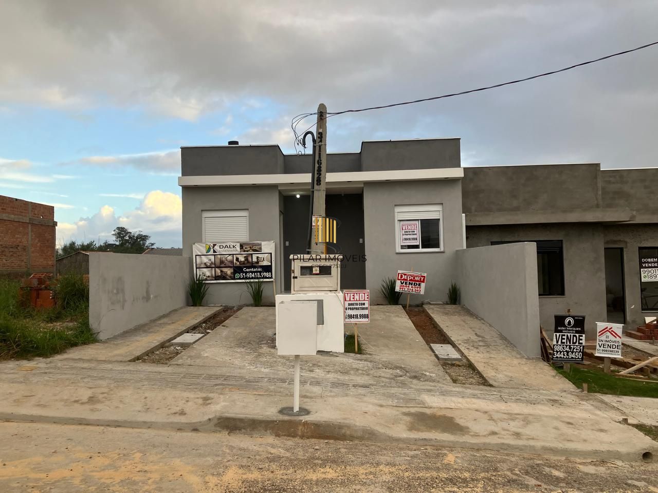 **Casa de Condomínio Novo em Alvorada, Rio Grande do Sul** - Pilar Imóveis