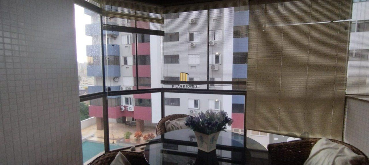 Apartamento à venda em Menino Deus, Porto Alegre RS - com infra completa 