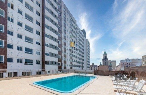 Apartamento à venda na Cidade Baixa COM GARAGEM!