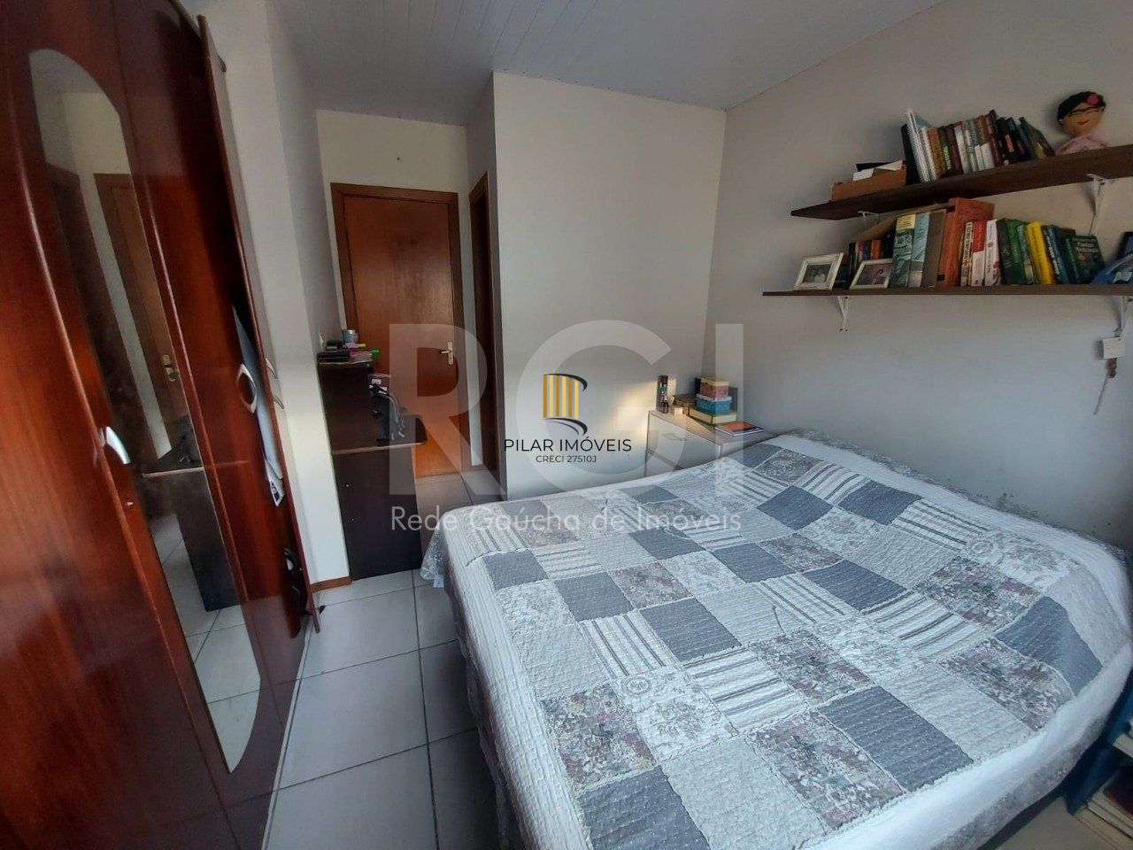 Casa de Condomínio 2 dormitórios no bairro Restinga
