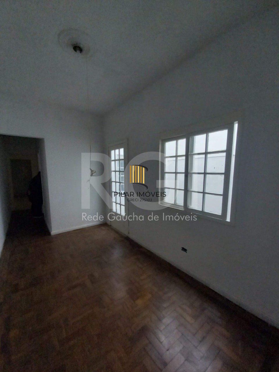 Casa para Venda - 140m², 4 dormitórios, 1 vaga - Cidade Baixa