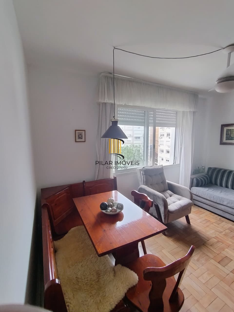 Vende apartamento 1 quarto,  desocupado, andar alto no bairro Cidade Baixa
