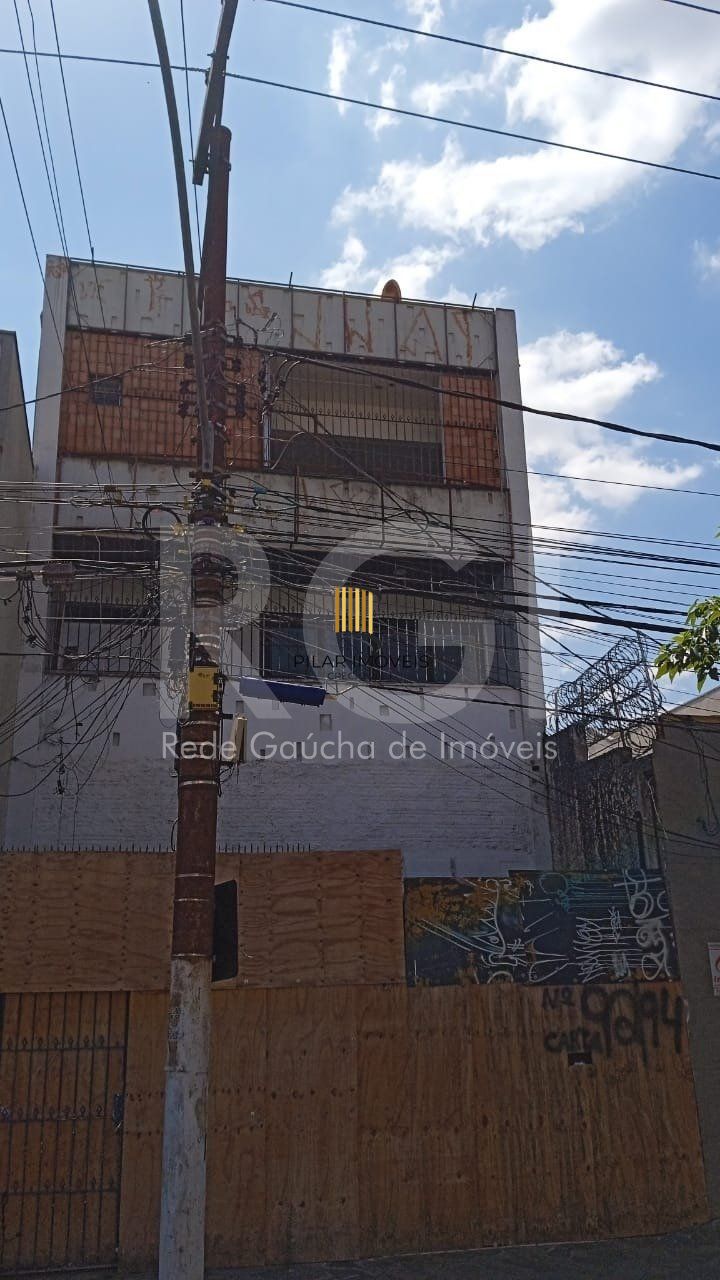 Predio Comercial e Residencial