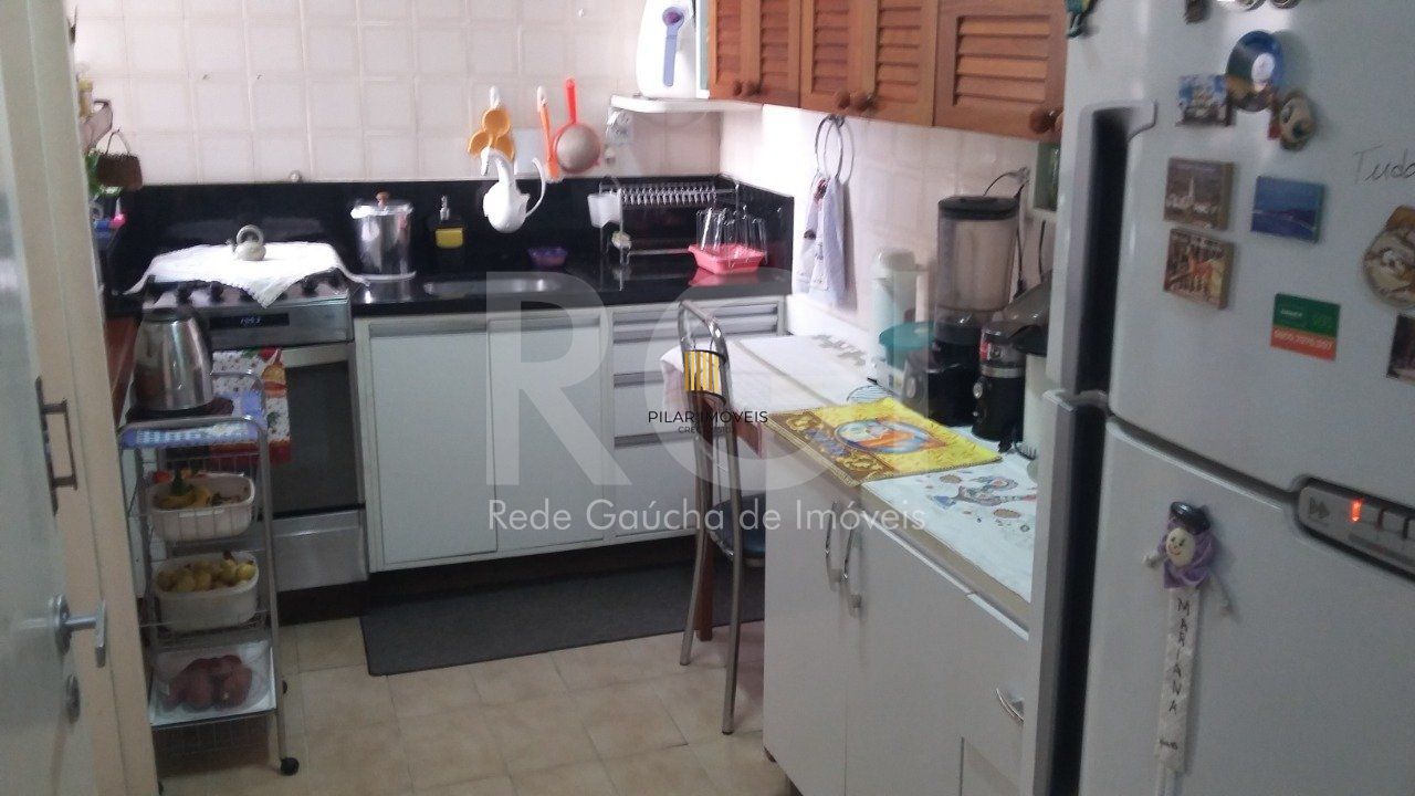 Apartamento  2 quartos , 2 banheiros e garagem  Praia de Belas!