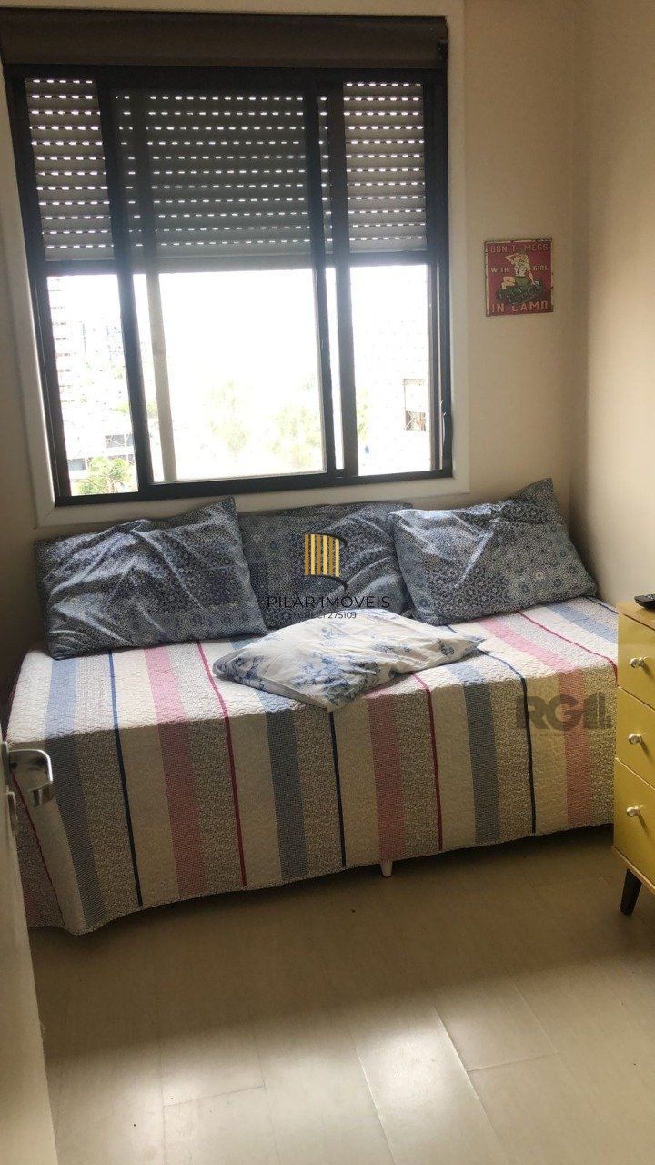 Excelente apartamento 2 quartos, suite e garagem na Cidade Baixa!