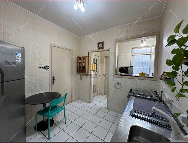 Apartamento 2 quartos, desocupado, andar alto na cidade Baixa!