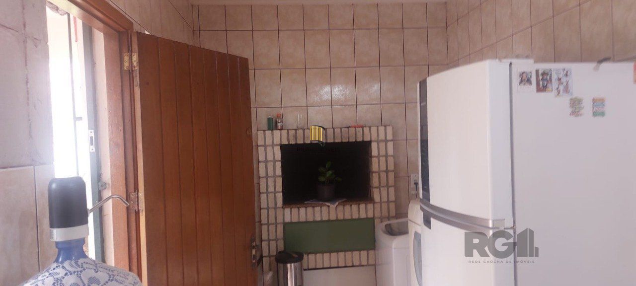 Casa 3 dormitórios no bairro Medianeira
