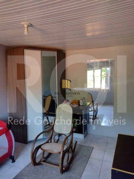 Casa à venda com 3 quartos e garagem 2 carros!
