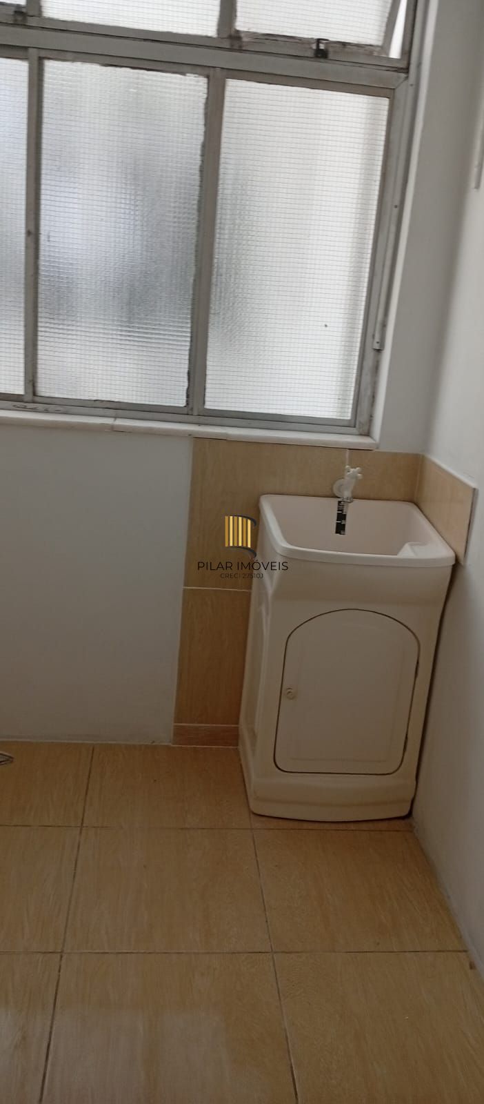 Apartamento 2 dormitórios no bairro Azenha