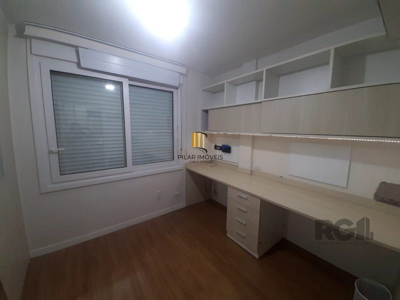  Apartamento 2 dormitórios, de frente 100% reformado bairro Cidade Baixa- Porto Alegre