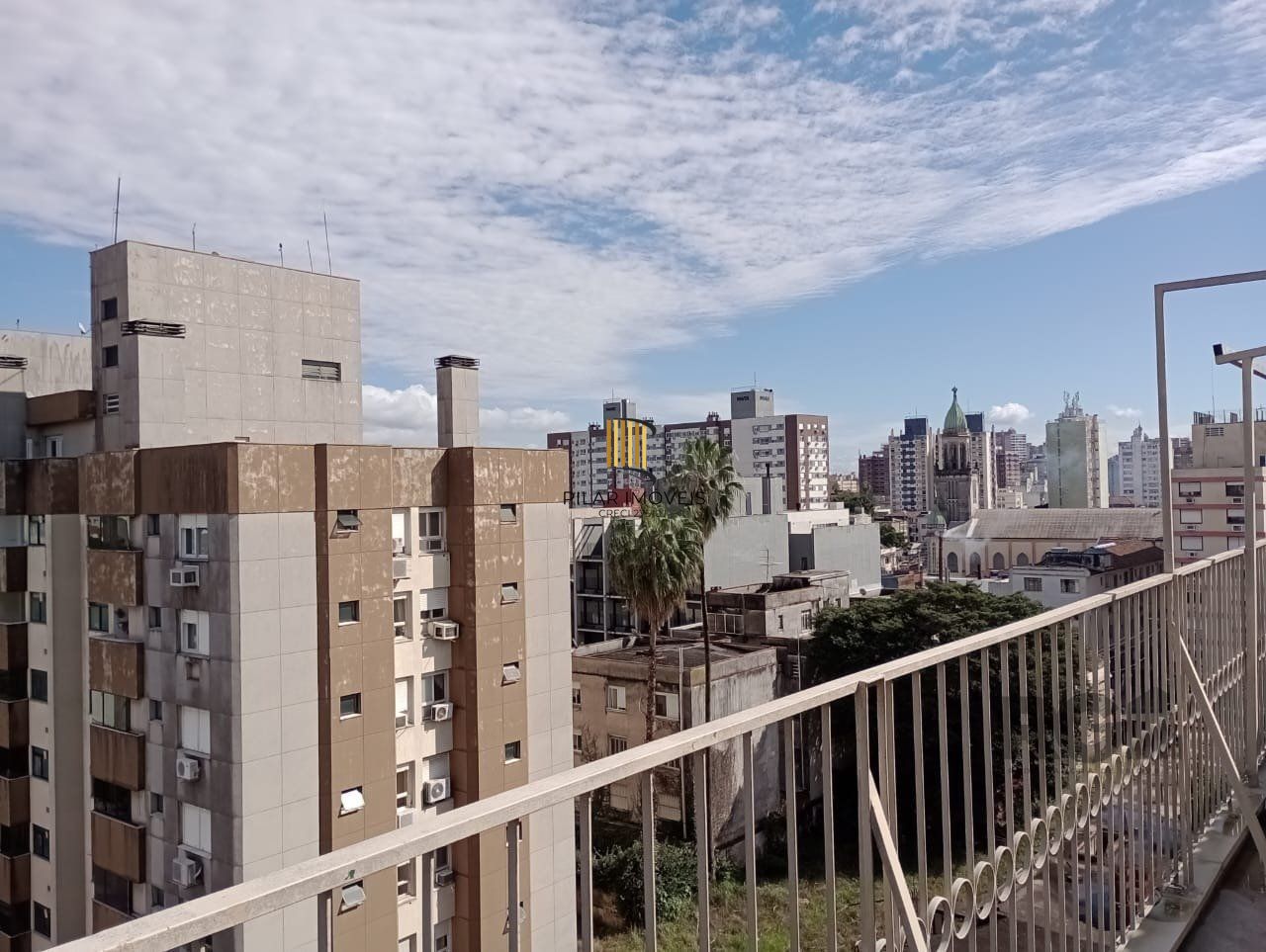 Apartamento 2 quartos, garagem semi mobiliado!