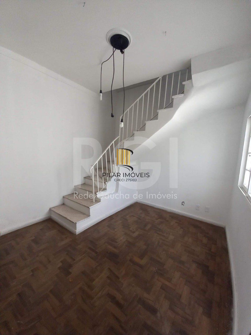 Casa para Venda - 140m², 4 dormitórios, 1 vaga - Cidade Baixa