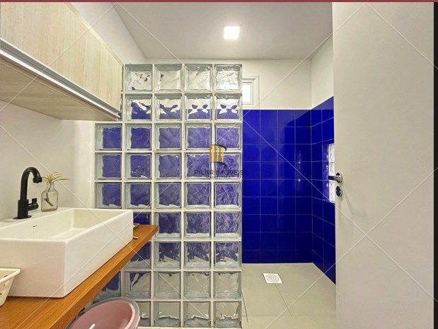 Casa para Venda - 3 dormitórios, sendo 1 suites, 2 vagas - Menino Deus