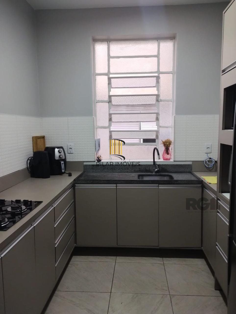Apartamento 3 dormitórios no bairro Azenha