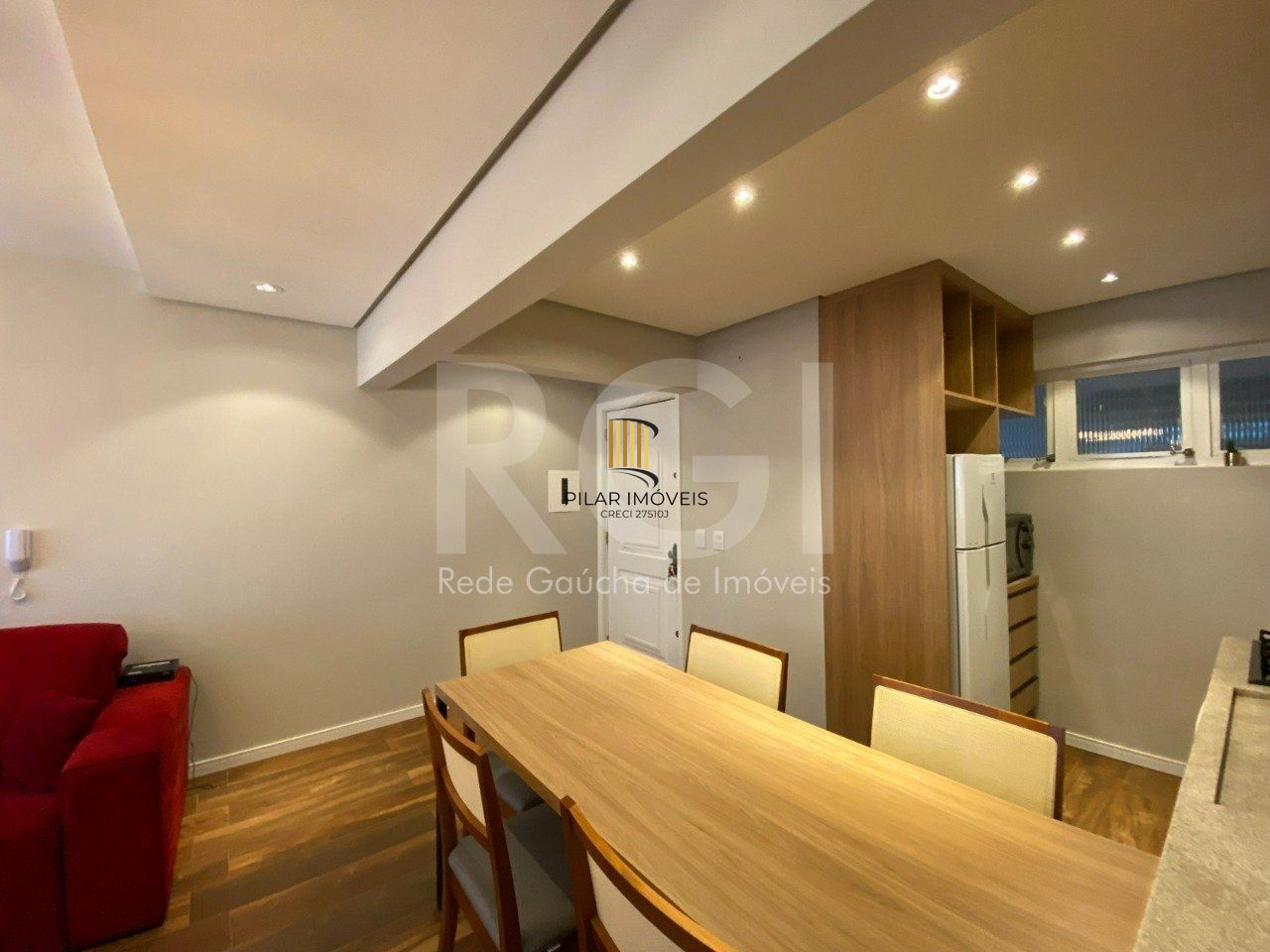 Apartamento 2 quartos com garagem no Menino Deus!
