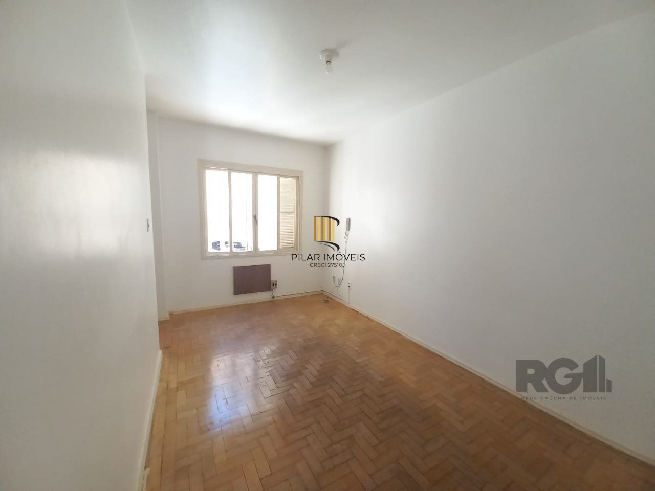 Apartamento com 2 quartos na Cidade Baixa!
