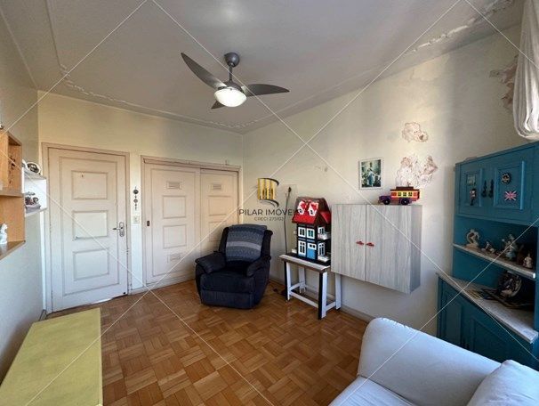 Apartamento 2 quartos, desocupado, andar alto na cidade Baixa!