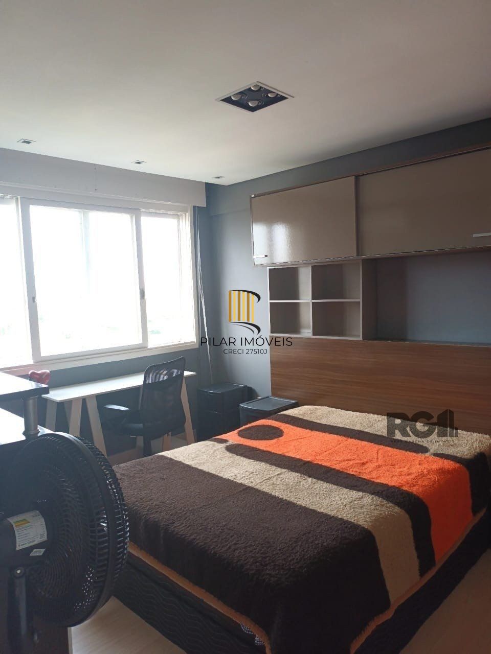Apartamento 2 quartos, garagem semi mobiliado!