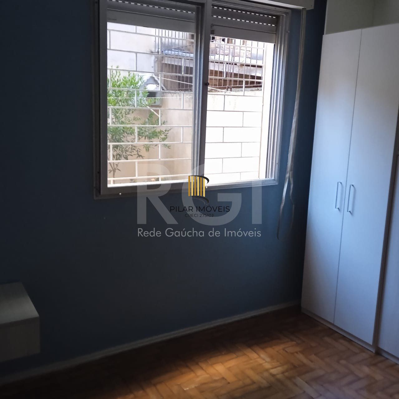 Apartamento Térreo, desocupado, 1 quarto com 2 pátios !
