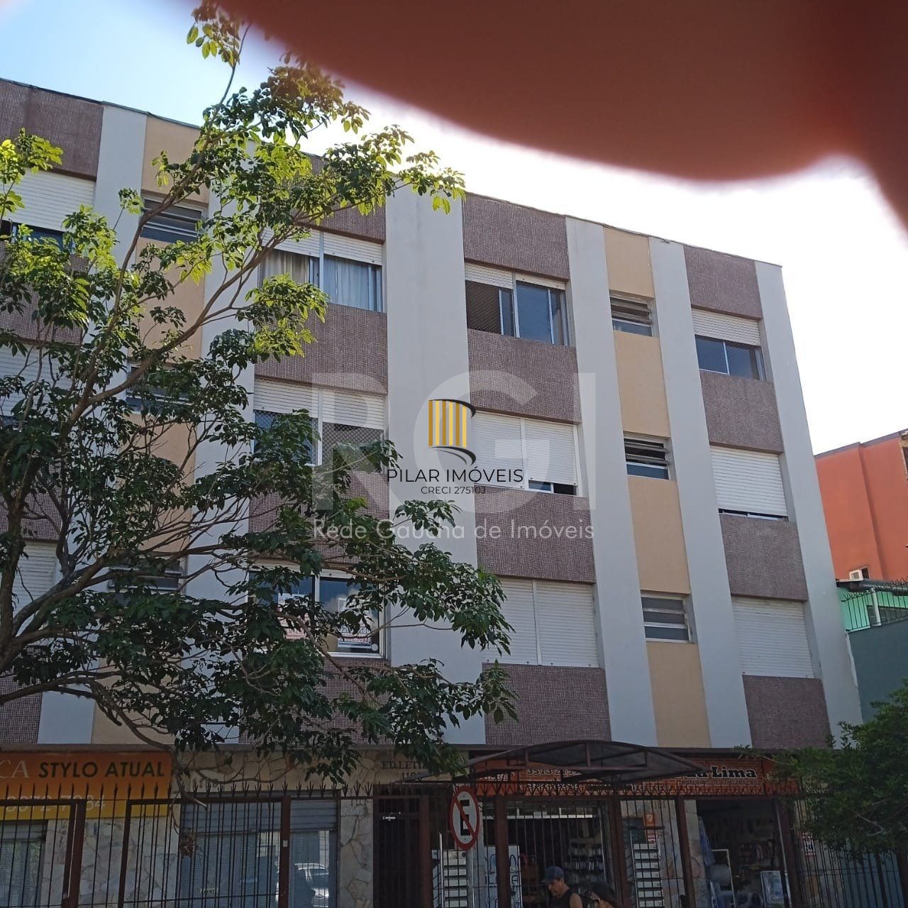 Apartamento Térreo, desocupado, 1 quarto com 2 pátios !