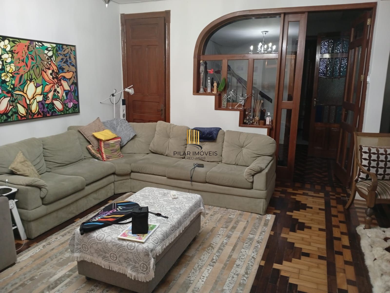 Casa com 5 quartos , 7 banheiros e pátio! - Pilar Imóveis