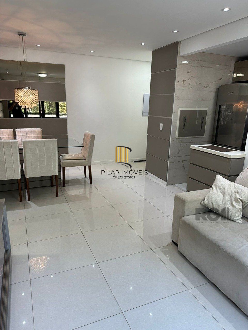 Apartamento 2 dormitórios no bairro Camaquã