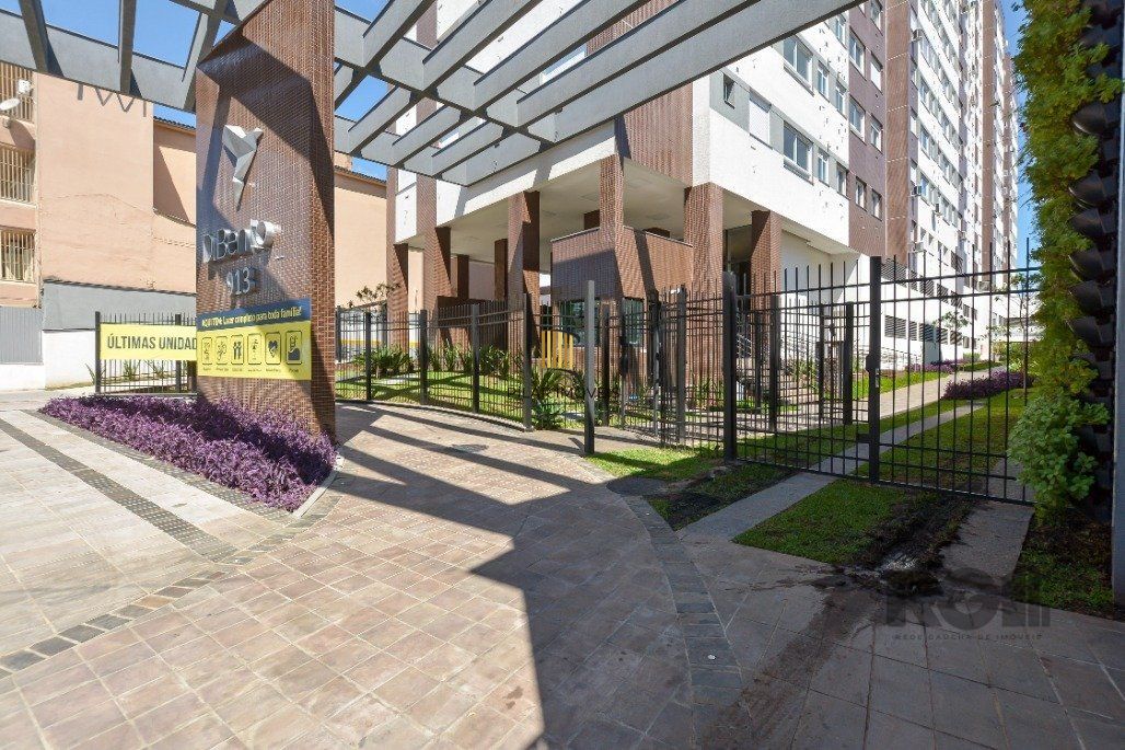 Apartamento à venda na Cidade Baixa COM GARAGEM!