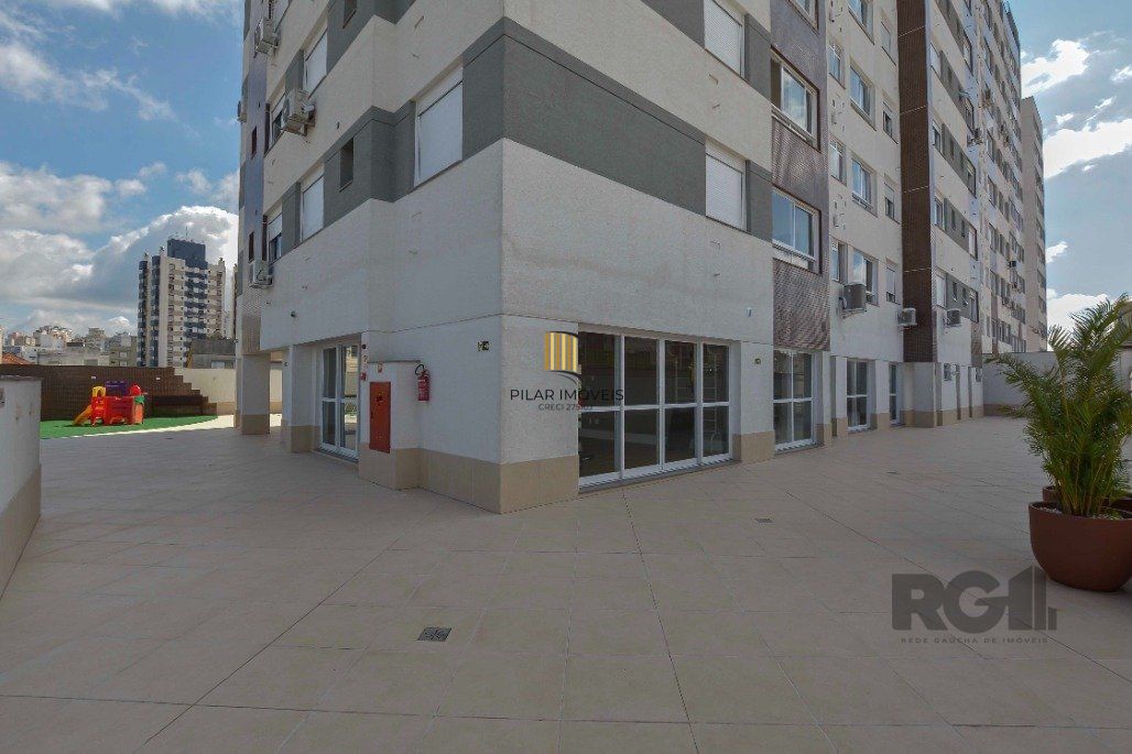 Apartamento à venda na Cidade Baixa COM GARAGEM!