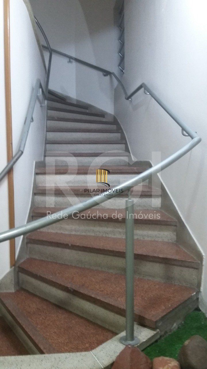 Apartamento  2 quartos , 2 banheiros e garagem  Praia de Belas!