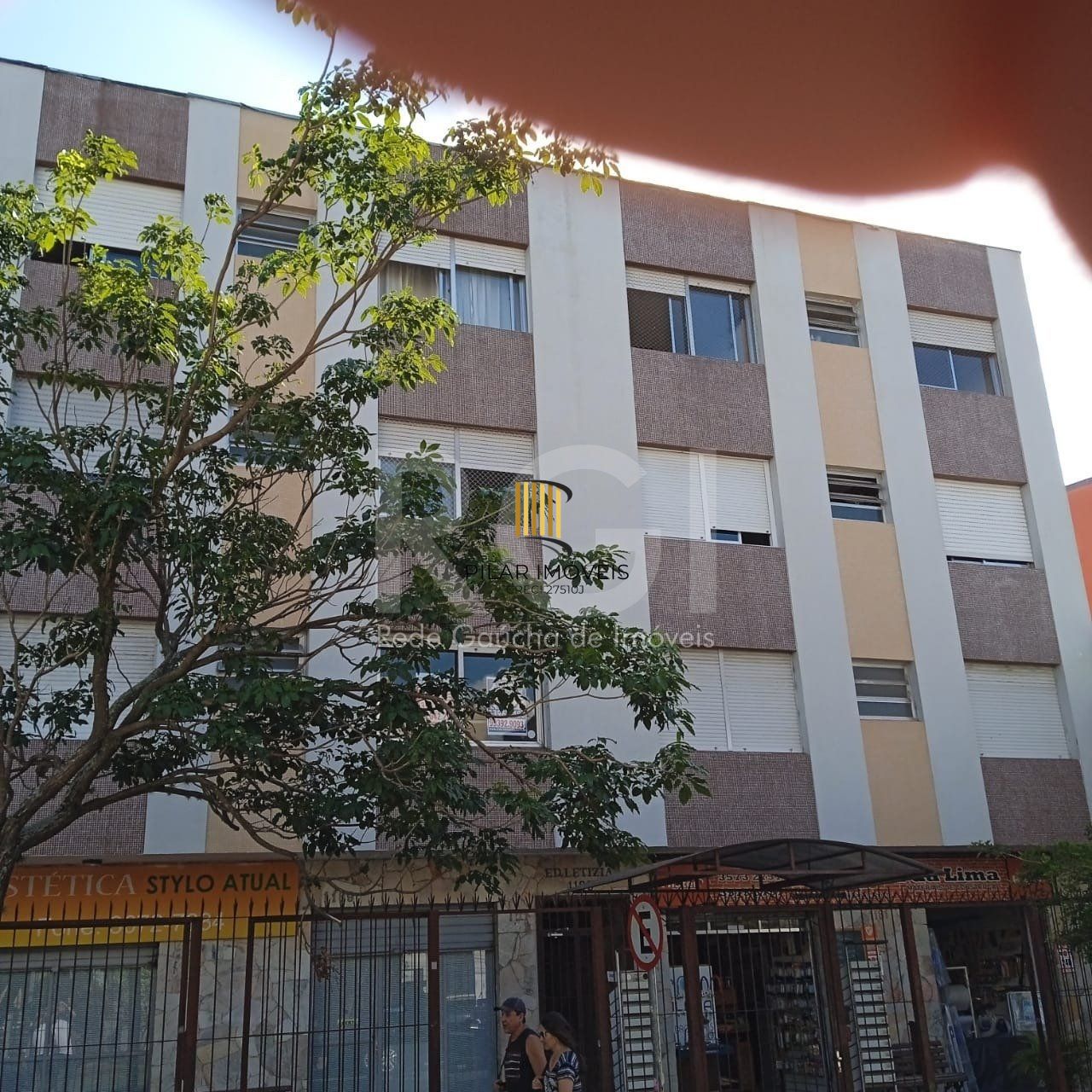 Apartamento Térreo, desocupado, 1 quarto com 2 pátios !