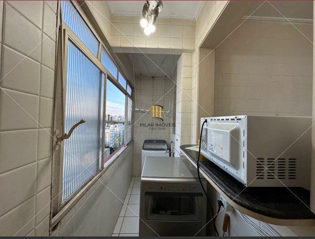 Apartamento 2 quartos, desocupado, andar alto na cidade Baixa!