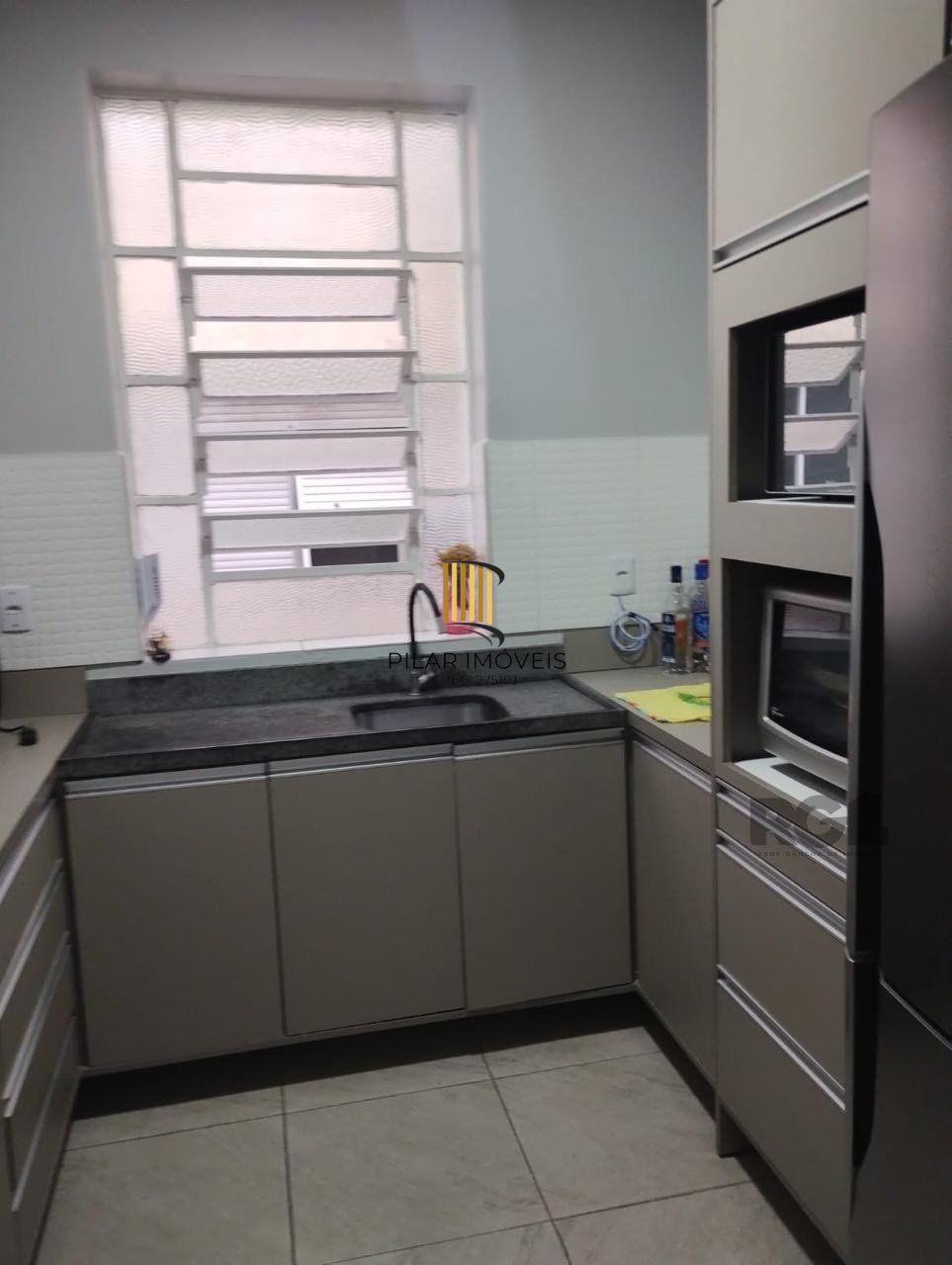 Apartamento 3 dormitórios no bairro Azenha