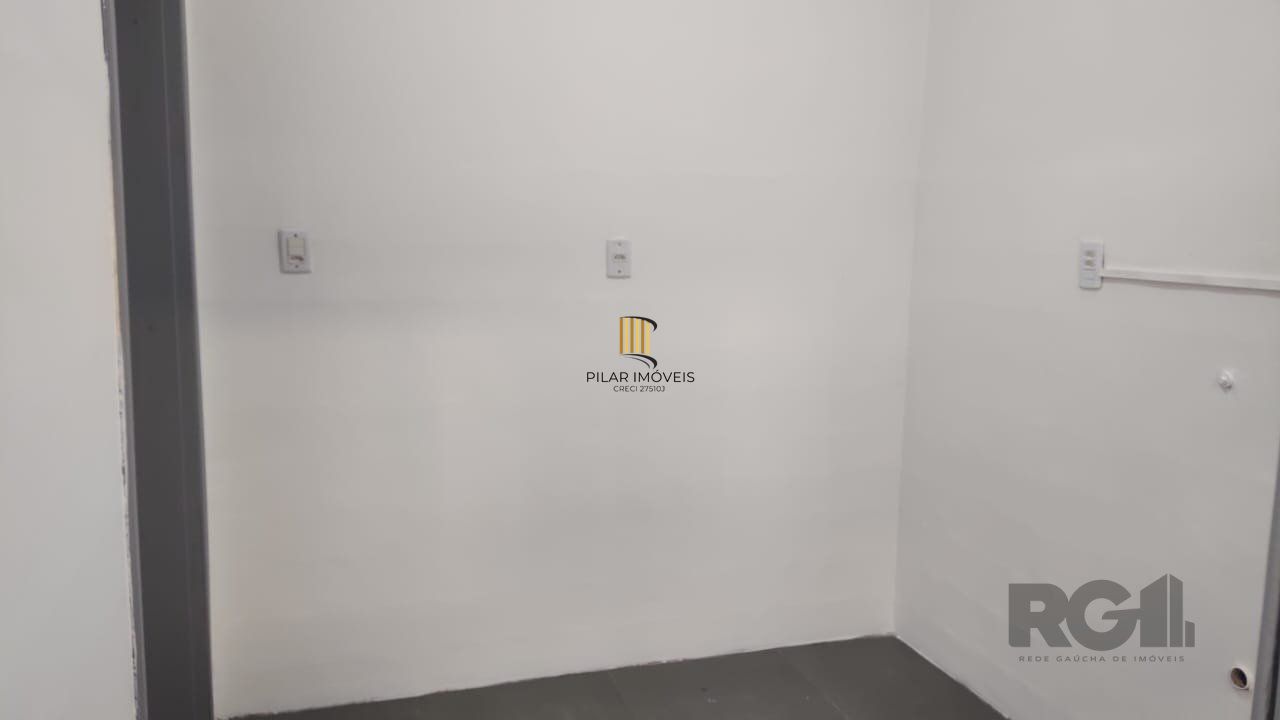 Apartamento térreo jk no miolo do Menino Deus!