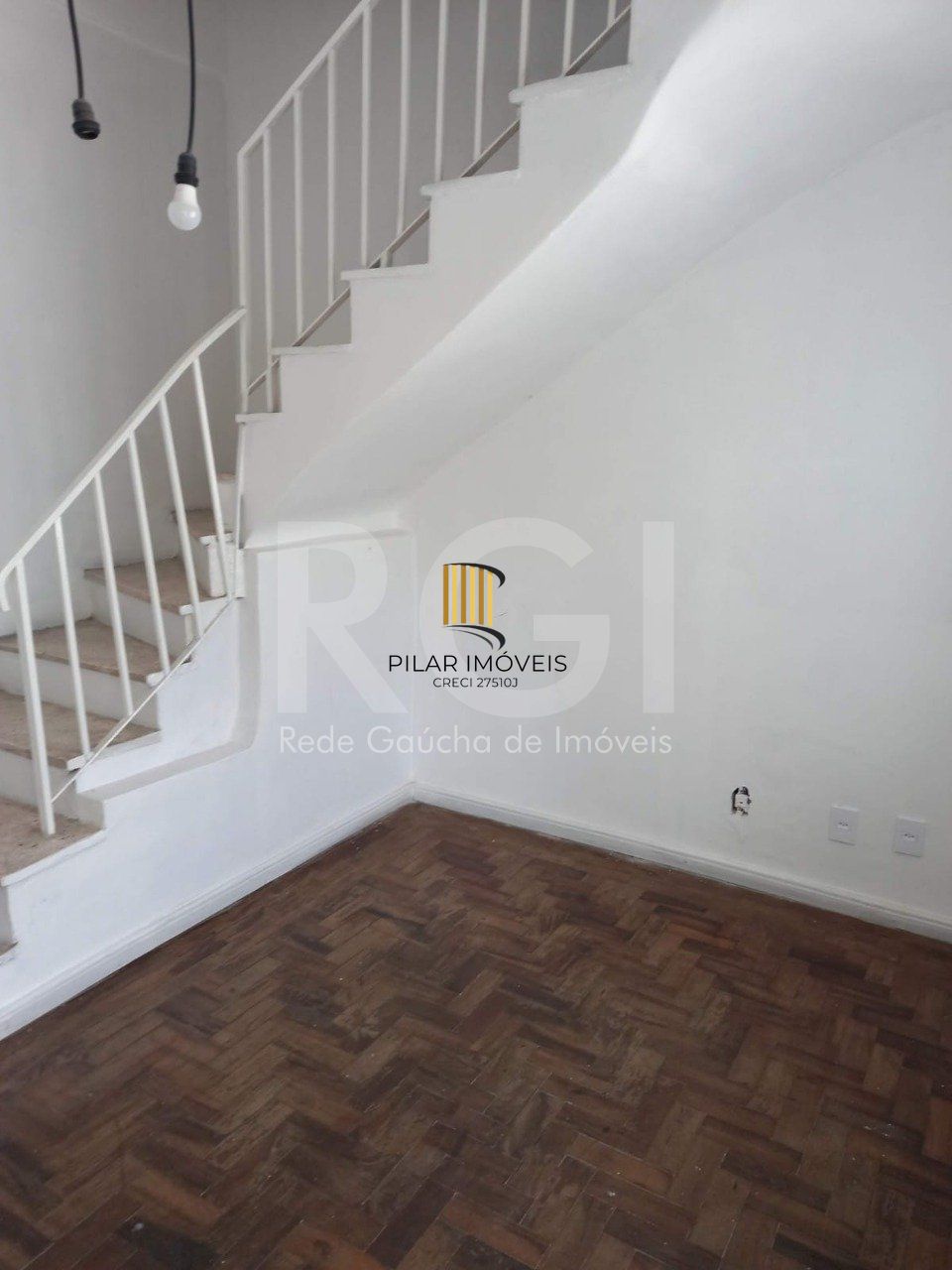Casa para Venda - 140m², 4 dormitórios, 1 vaga - Cidade Baixa