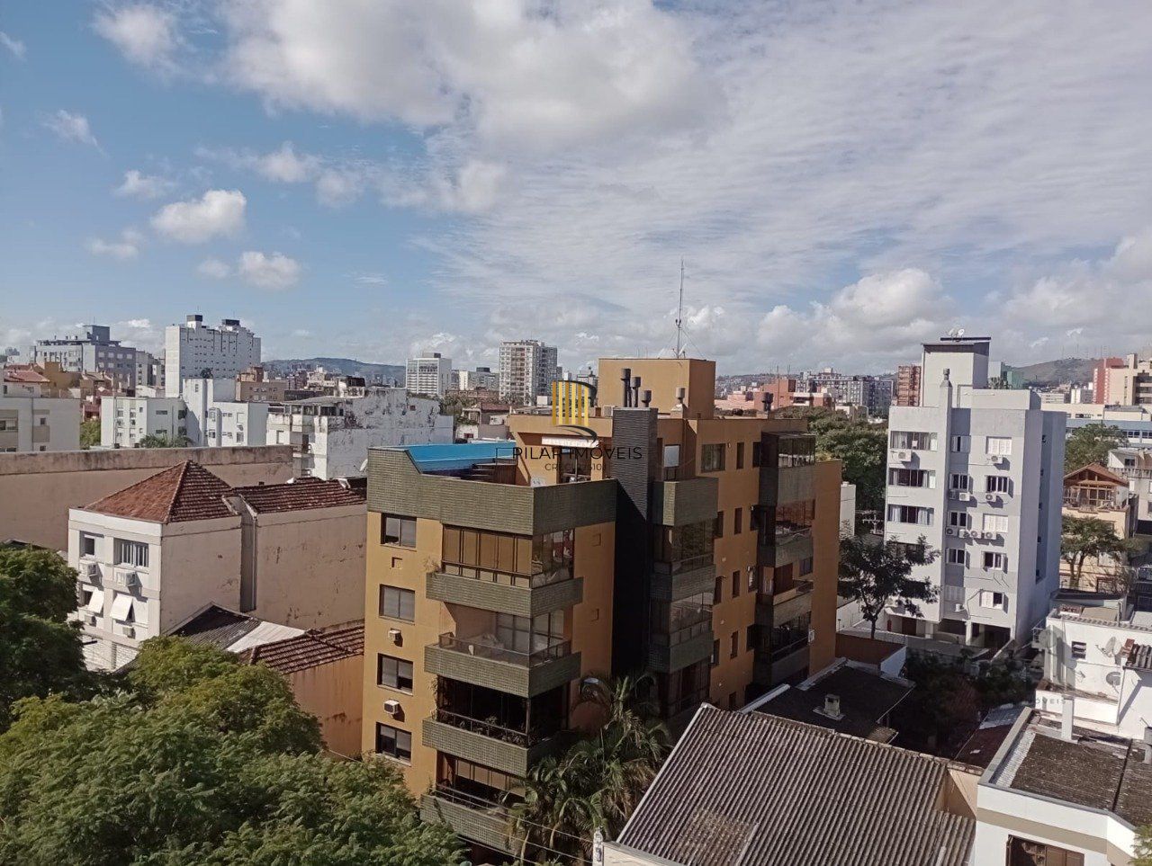 Apartamento 2 quartos, garagem semi mobiliado!