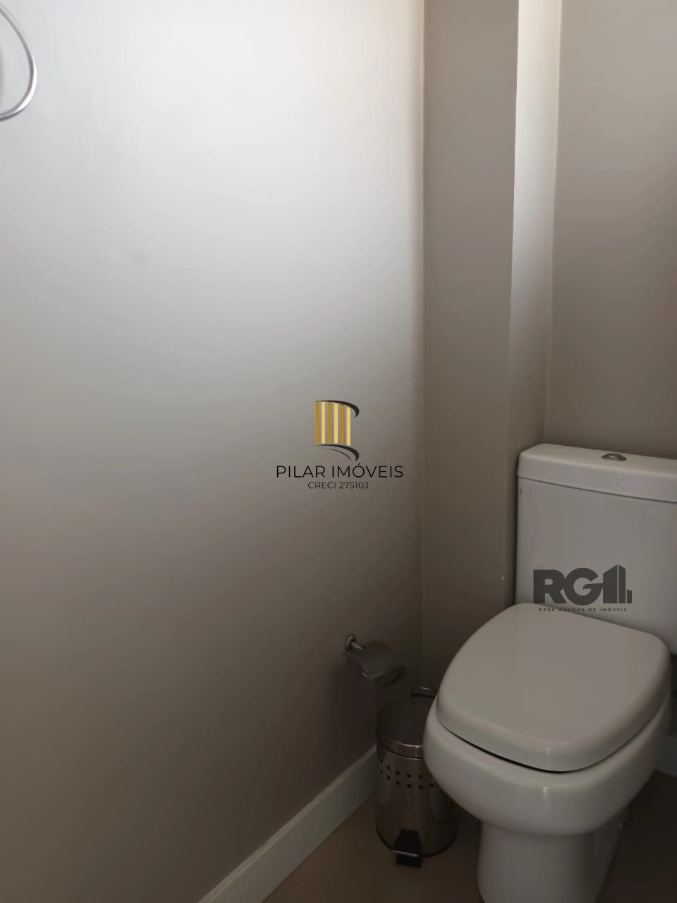 Apartamento 2 quartos, garagem semi mobiliado!
