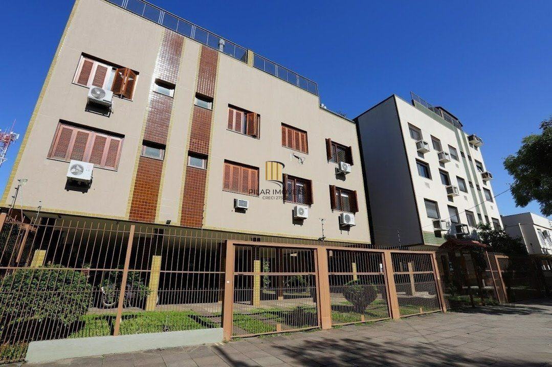 Cobertura à venda em Porto Alegre, Floresta 