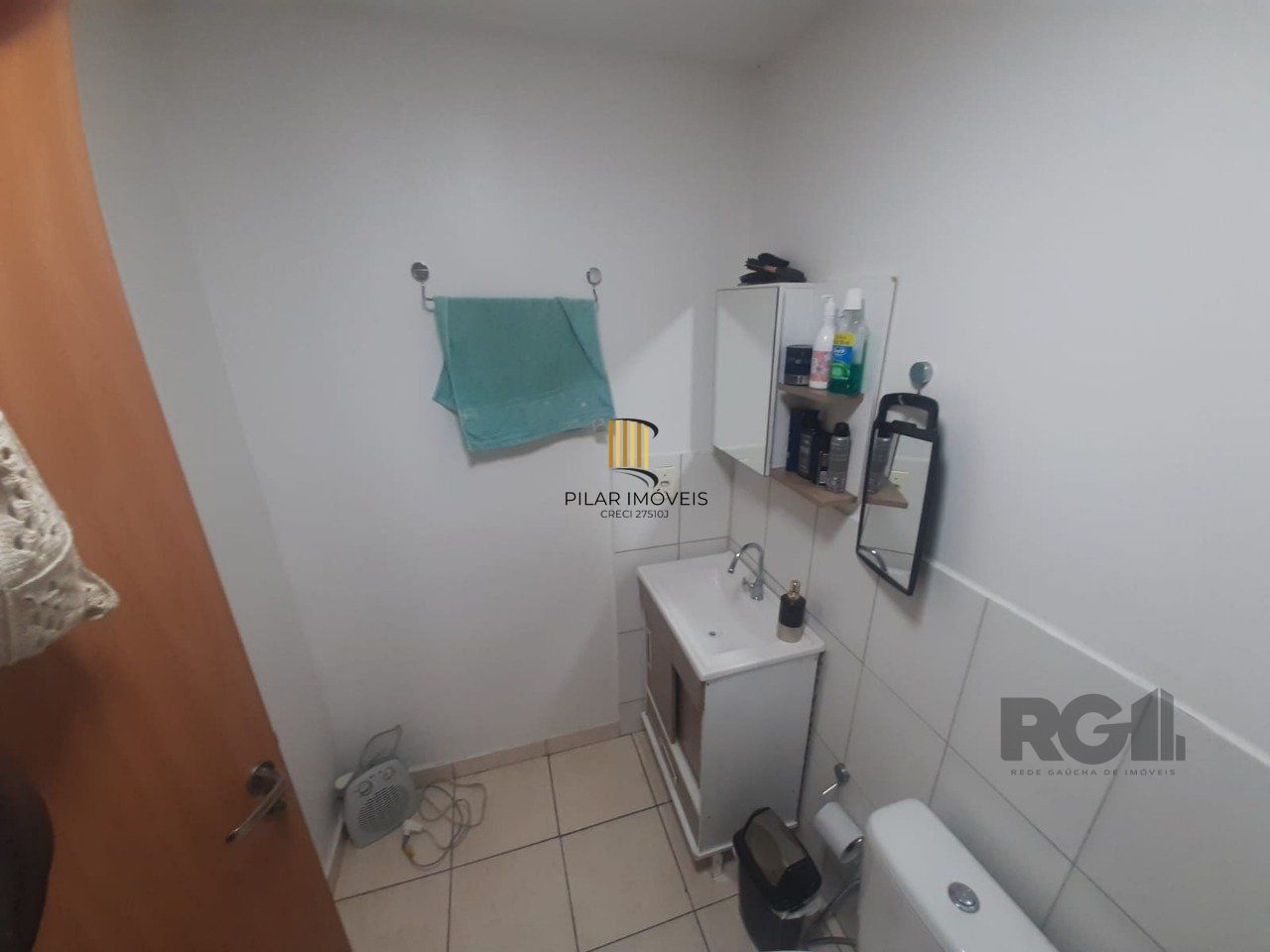   Apartamento 1 dormitório 5 andar de fundos, garagem  no bairro: Leopoldina - Porto Alegre