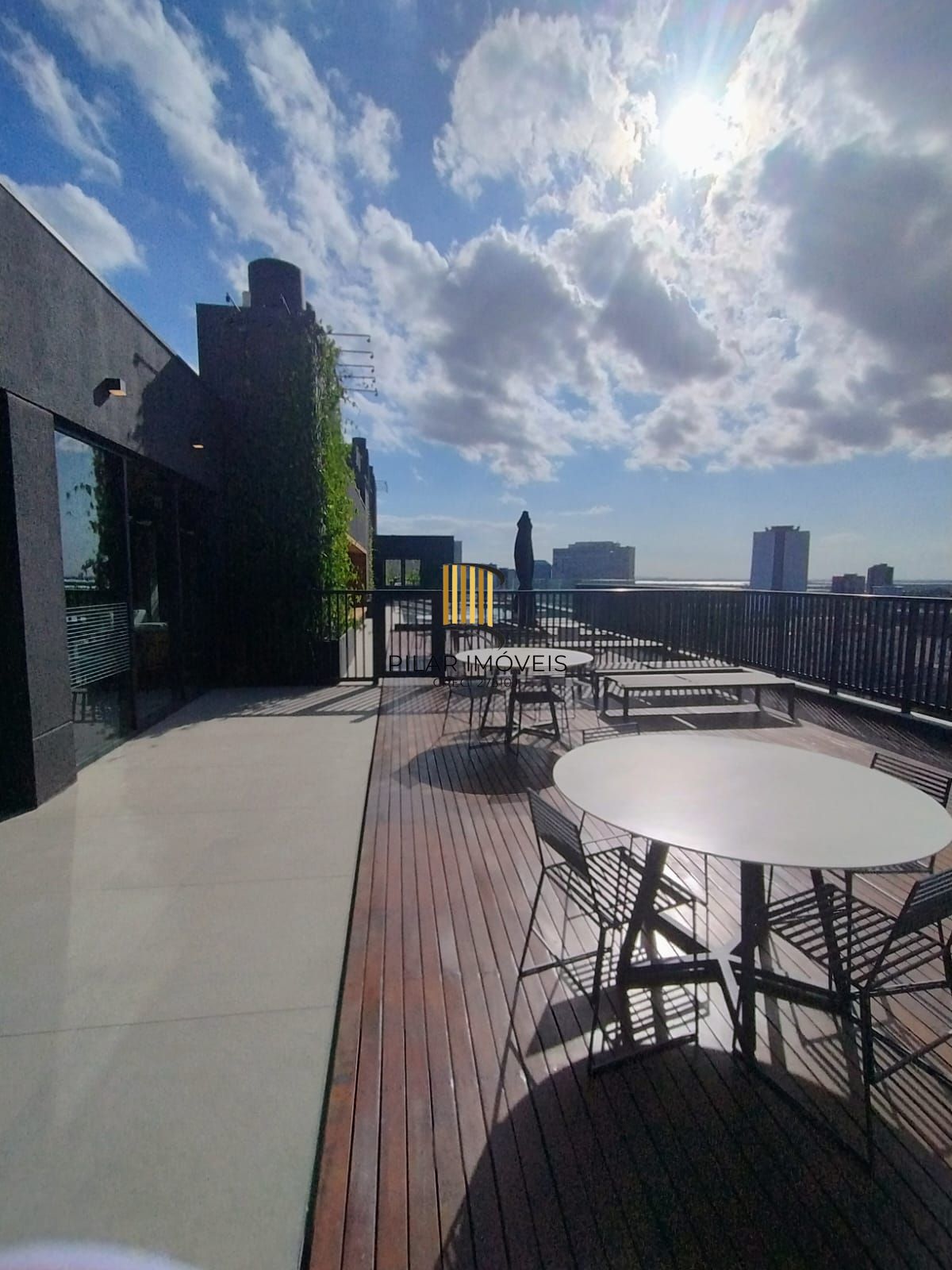 **Oportunidade Única  em Box no condominio GO na Cidade Baixa, Porto Alegre, RS!**