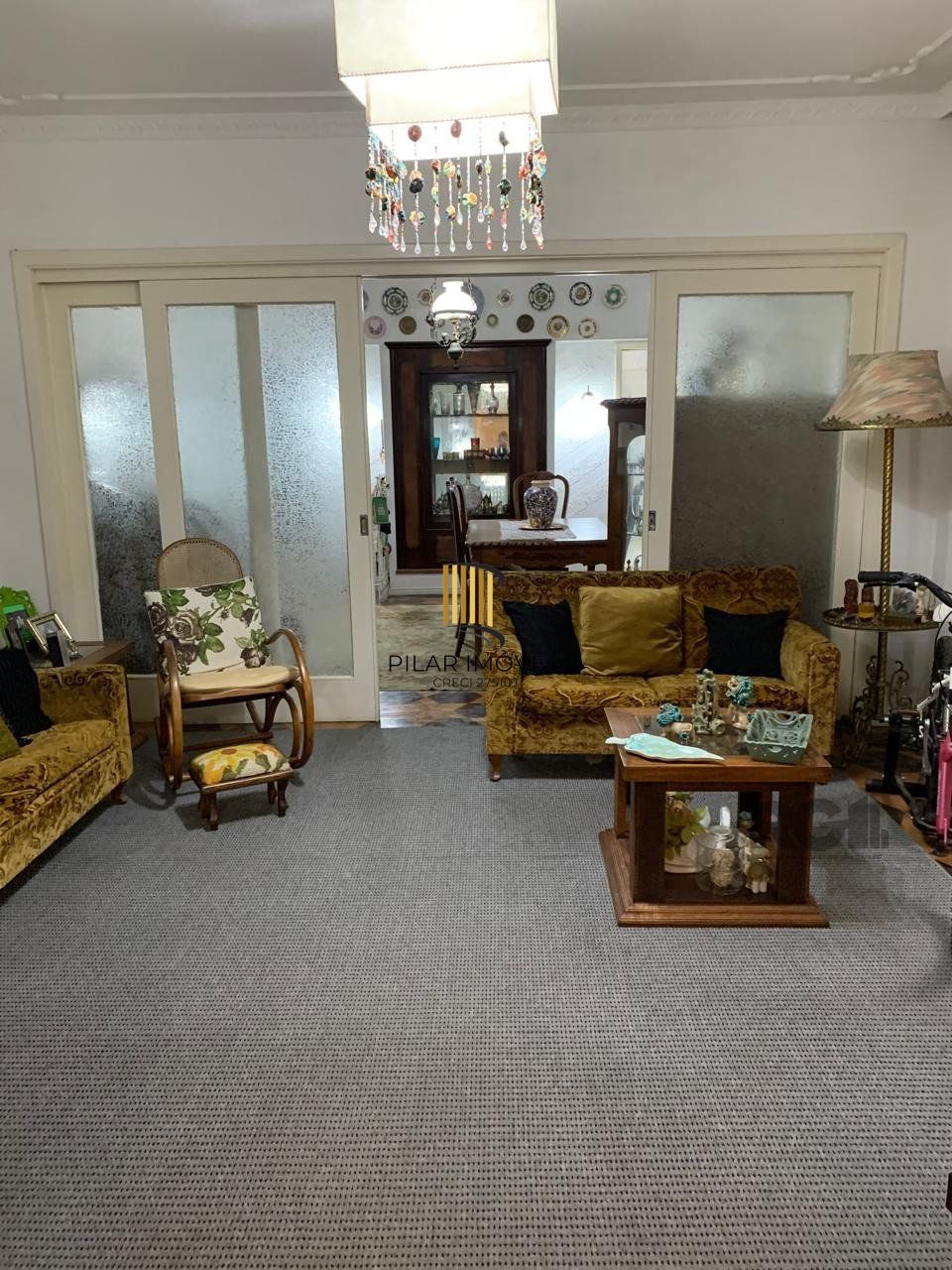   Ótimo apartamento 3 dormitórios, de frente com sacada, bairro Cidade Baixa- Porto Alegre